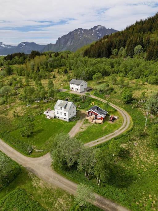The Little Red Cabin Lofoten Urda Exterior foto
